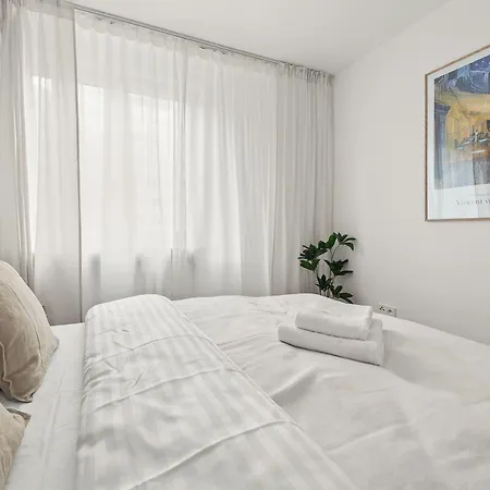 Panska Daire Varşova